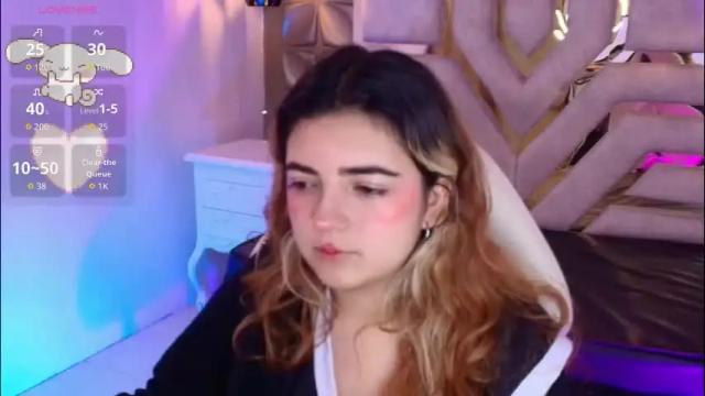 Image 12 of meraki_fraise Stream on Chaturbate on 27 days ago