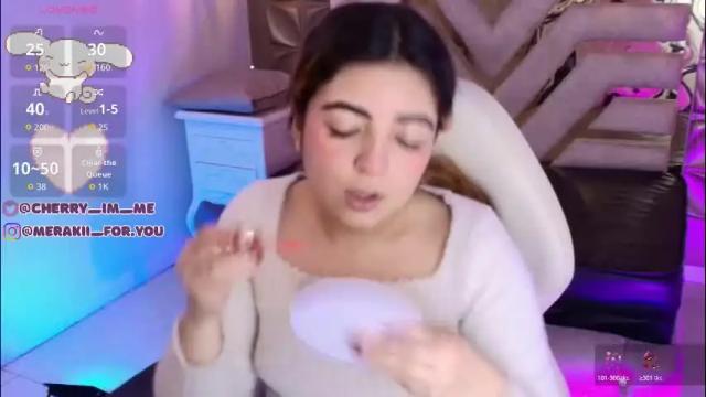 Image 7 of meraki_fraise Stream on Chaturbate on 8 days ago