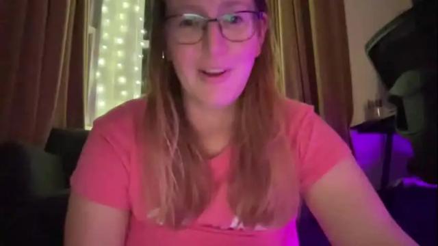 Image 4 of mercedes001lee Stream on Chaturbate on 28 days ago