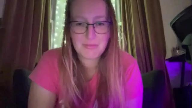 Image 7 of mercedes001lee Stream on Chaturbate on 28 days ago