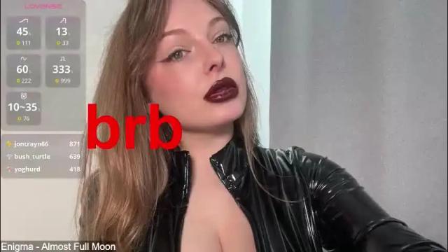 Image 12 of mercedescutee Stream on Chaturbate on 1 month ago