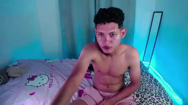 Image 2 of merci_gummy Stream on Chaturbate on 19 months ago