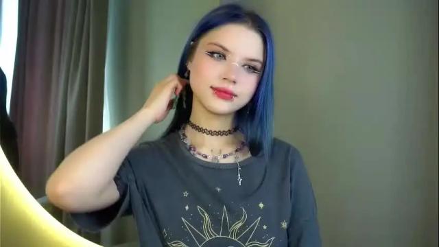 Image 3 of merciabawden Stream on Chaturbate on 14 days ago