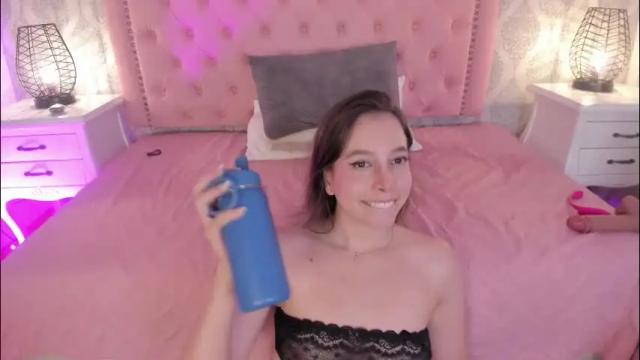 Image 8 of meredit_lane Stream on Chaturbate on 1 month ago