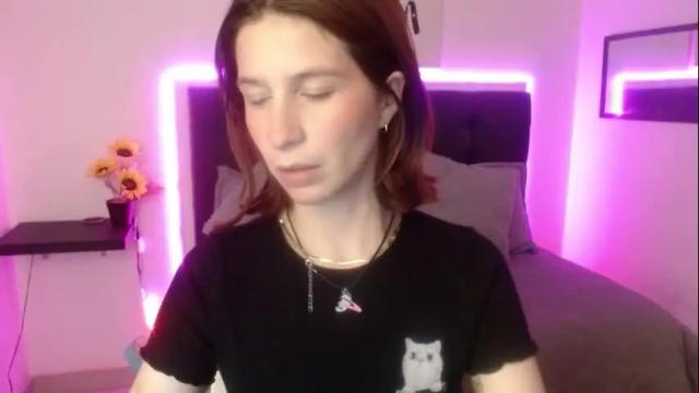 Image 8 of meredith_xx Stream on Chaturbate on 9 months ago