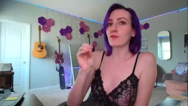 Image 2 of meredithbae Stream on Chaturbate on 5 months ago
