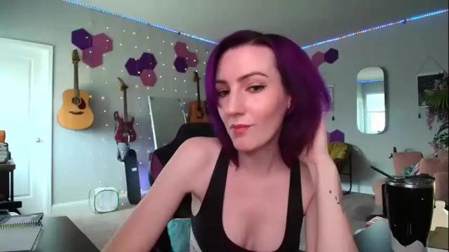 Thumbnail 1, meredithbae's Stream at Chaturbate, 4 months ago