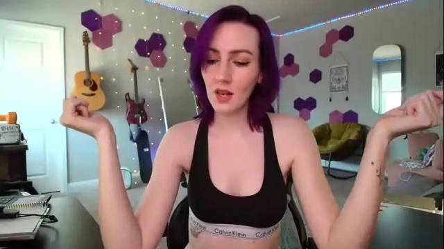Image 12 of meredithbae Stream on Chaturbate on 4 months ago