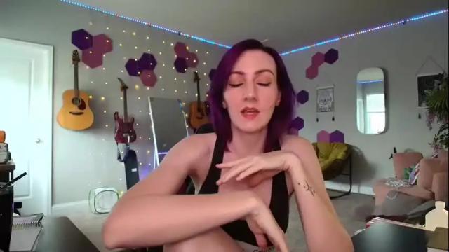 Image 2 of meredithbae Stream on Chaturbate on 4 months ago