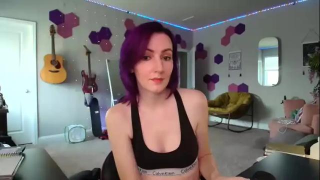 Image 6 of meredithbae Stream on Chaturbate on 4 months ago