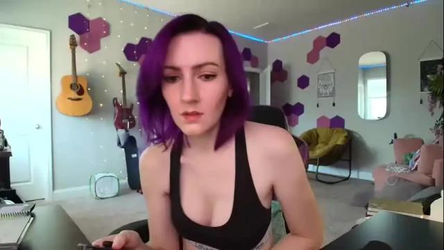 Image 7 of meredithbae Stream on Chaturbate on 4 months ago