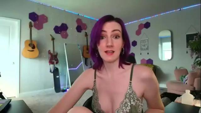 Image 7 of meredithbae Stream on Chaturbate on 4 months ago