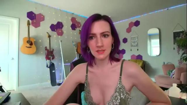 Image 8 of meredithbae Stream on Chaturbate on 4 months ago