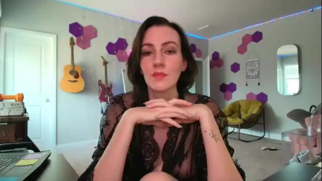 Image 8 of meredithbae Stream on Chaturbate on 4 months ago