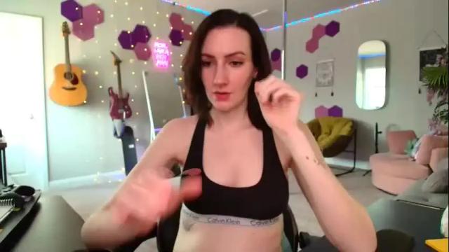 Image 4 of meredithbae Stream on Chaturbate on 1 month ago
