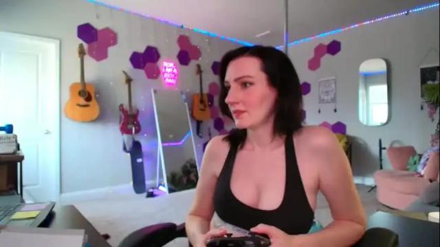 Image 8 of meredithbae Stream on Chaturbate on 1 month ago
