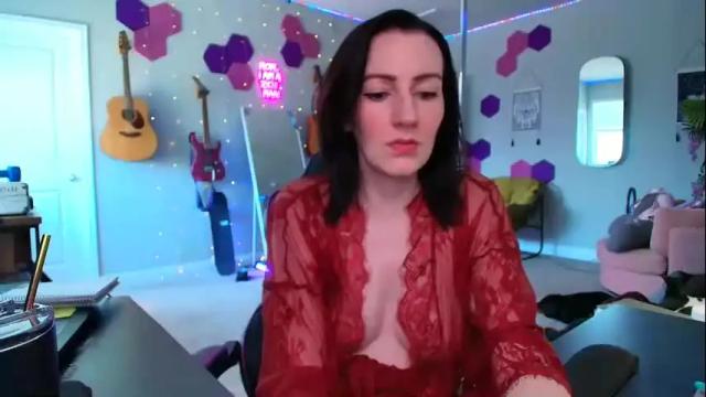 Image 2 of meredithbae Stream on Chaturbate on 1 month ago