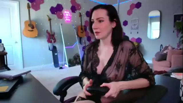 Image 12 of meredithbae Stream on Chaturbate on 1 month ago