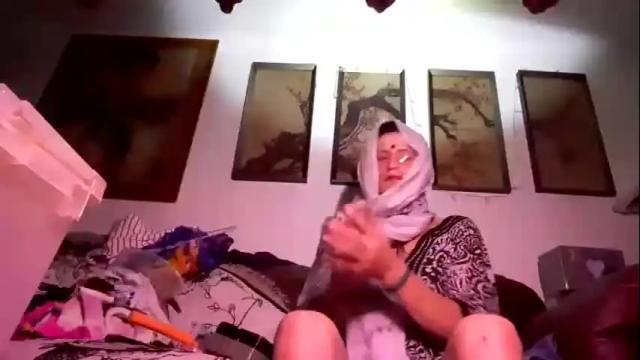 Image 6 of merelyalover Stream on Chaturbate on 29 days ago