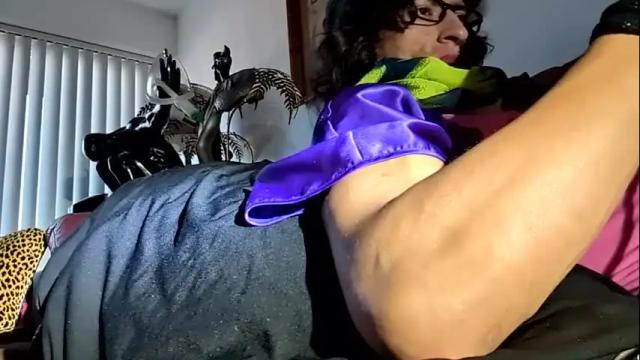 Image 6 of merelyalover Stream on Chaturbate on 13 days ago