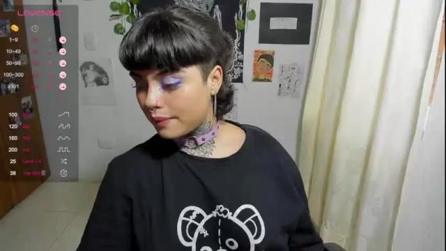 Image 12 of meretriz_cooper Stream on Chaturbate on 16 months ago