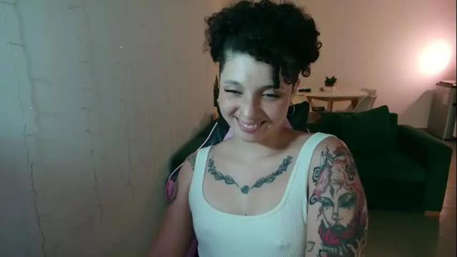 Image 12 of merida__freckles Stream on Chaturbate on 1 month ago