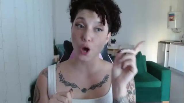 Image 3 of merida__freckles Stream on Chaturbate on 1 month ago