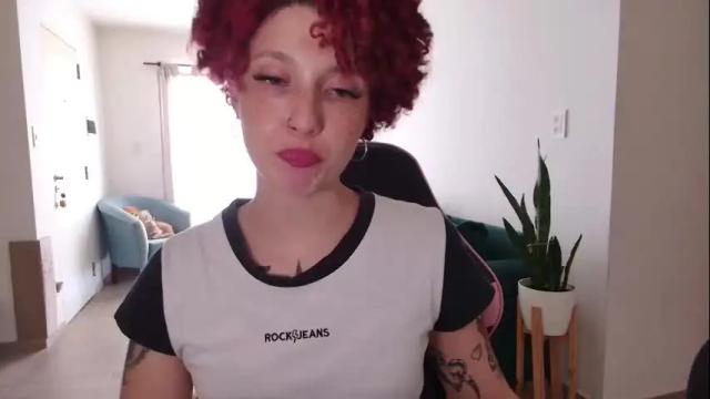 Image 2 of merida__freckles Stream on Chaturbate on 2 months ago