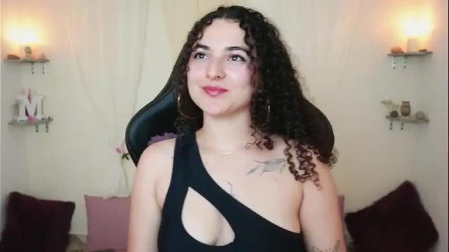 Image 6 of merida_bell18 Stream on Chaturbate on 7 days ago