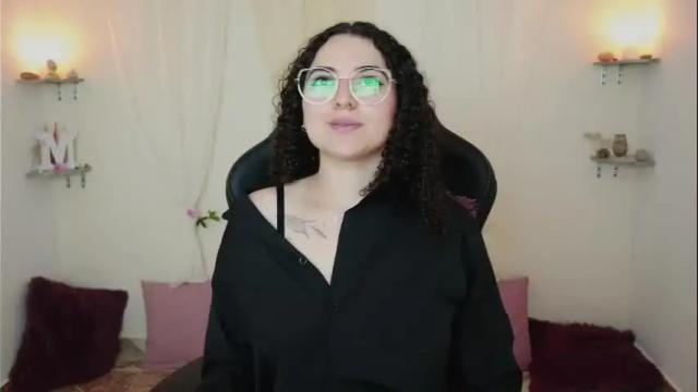 Thumbnail 1, merida_bell18's Stream at Chaturbate, 4 hours ago