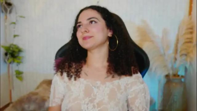 Image 2 of merida_bell18 Stream on Chaturbate on 2 months ago