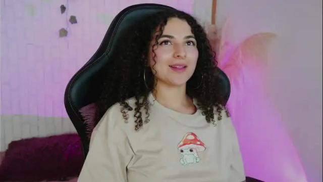 Image 11 of merida_bell18 Stream on Chaturbate on 2 months ago