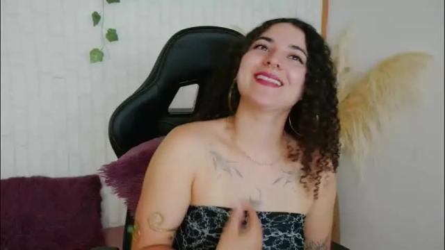 Image 8 of merida_bell18 Stream on Chaturbate on 2 months ago