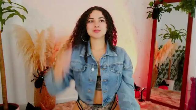 Image 11 of merida_bell18 Stream on Chaturbate on 5 days ago