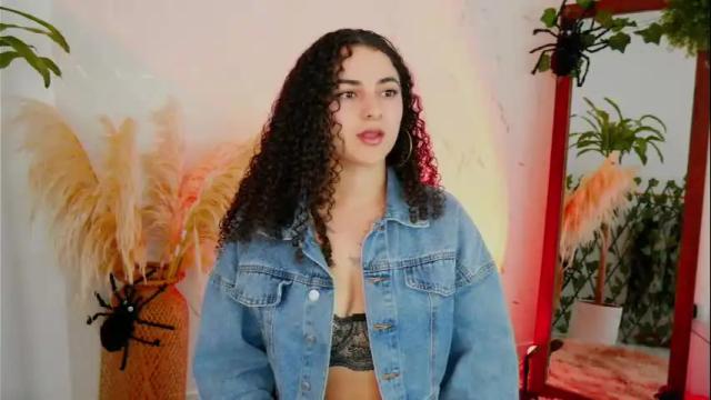Image 4 of merida_bell18 Stream on Chaturbate on 5 days ago