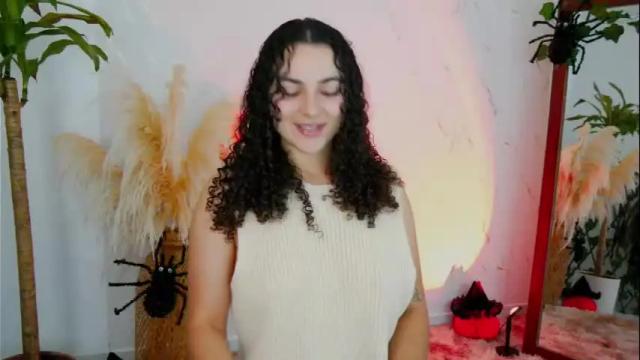 Image 10 of merida_bell18 Stream on Chaturbate on 3 days ago
