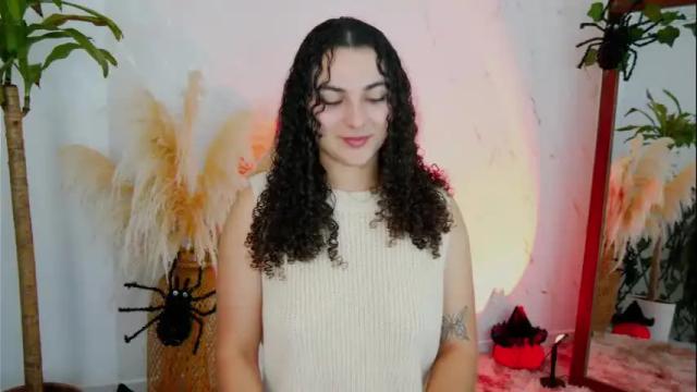 Image 8 of merida_bell18 Stream on Chaturbate on 3 days ago