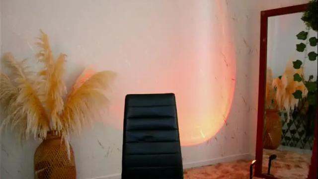 Image 10 of merida_bell18 Stream on Chaturbate on 2 months ago