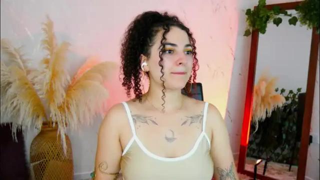 Image 12 of merida_bell18 Stream on Chaturbate on 2 months ago