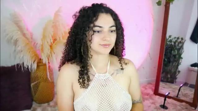 Image 12 of merida_bell18 Stream on Chaturbate on 1 month ago