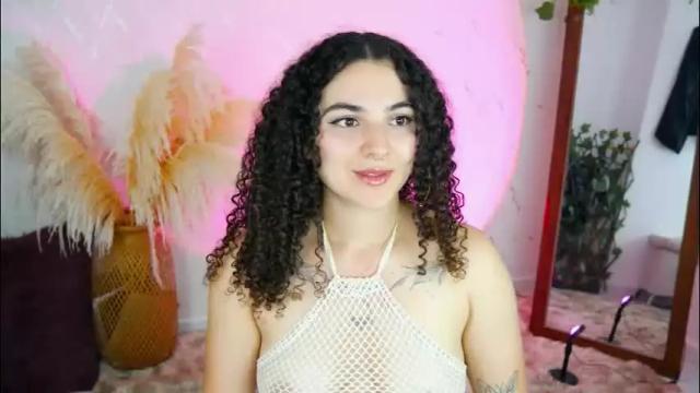 Image 3 of merida_bell18 Stream on Chaturbate on 1 month ago