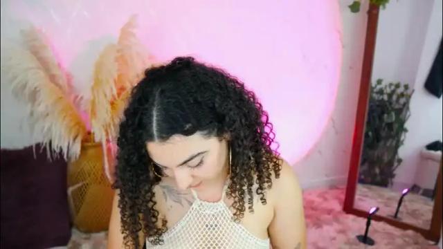 Image 7 of merida_bell18 Stream on Chaturbate on 1 month ago