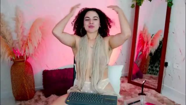 Image 7 of merida_bell18 Stream on Chaturbate on 22 days ago
