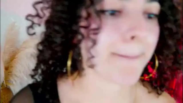 Image 11 of merida_bell18 Stream on Chaturbate on 9 days ago