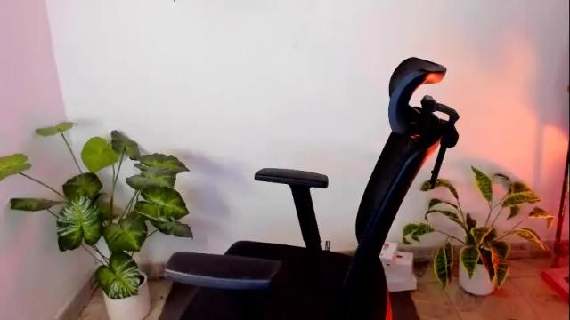 Image 6 of meridaxbrave_ Stream on Chaturbate on 1 month ago