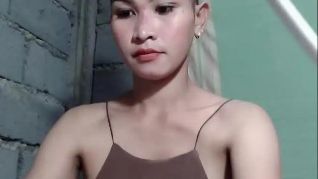 Image 2 of merietiny Stream on Chaturbate on 9 months ago