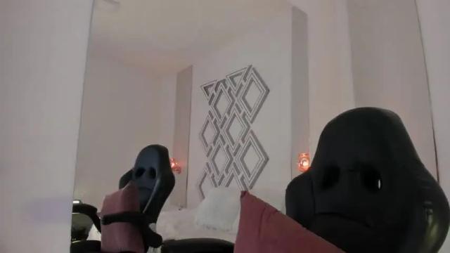Image 8 of merlina_frost Stream on Chaturbate on 19 months ago