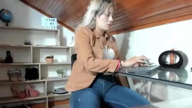 Thumbnail 1, merlinaadams_'s Stream at Chaturbate, 14 months ago