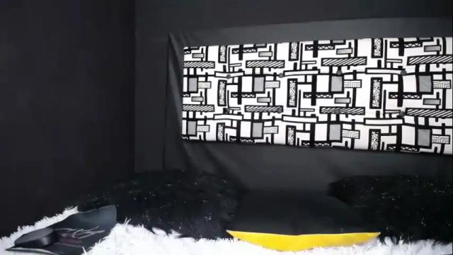 Image 3 of merlinaadams_ Stream on Chaturbate on 2 months ago