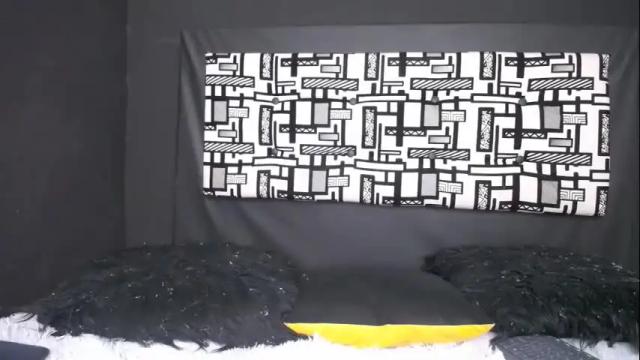Image 4 of merlinaadams_ Stream on Chaturbate on 2 months ago